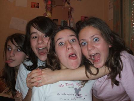 nous lEs rOsss fofFOles